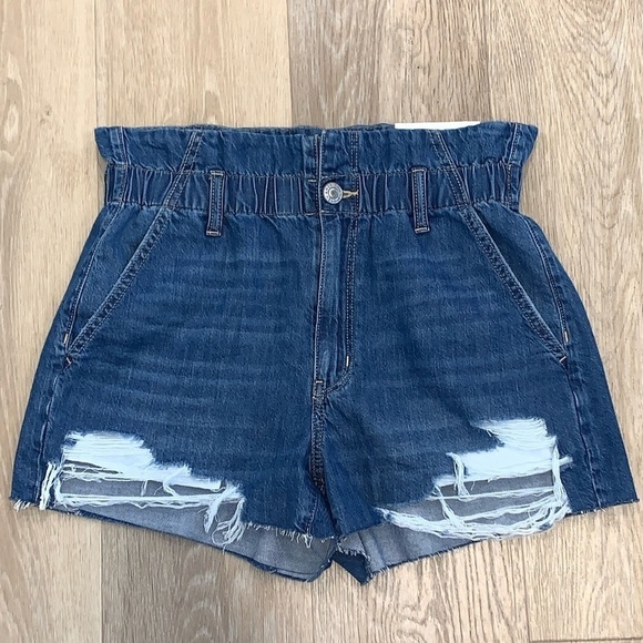NWT AE Super High Rise Distressed Mom Shorts 6 - Picture 1 of 7